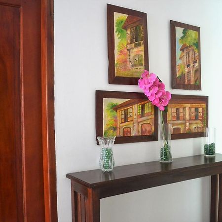 Hotel Lola Natividad Vigan Buitenkant foto