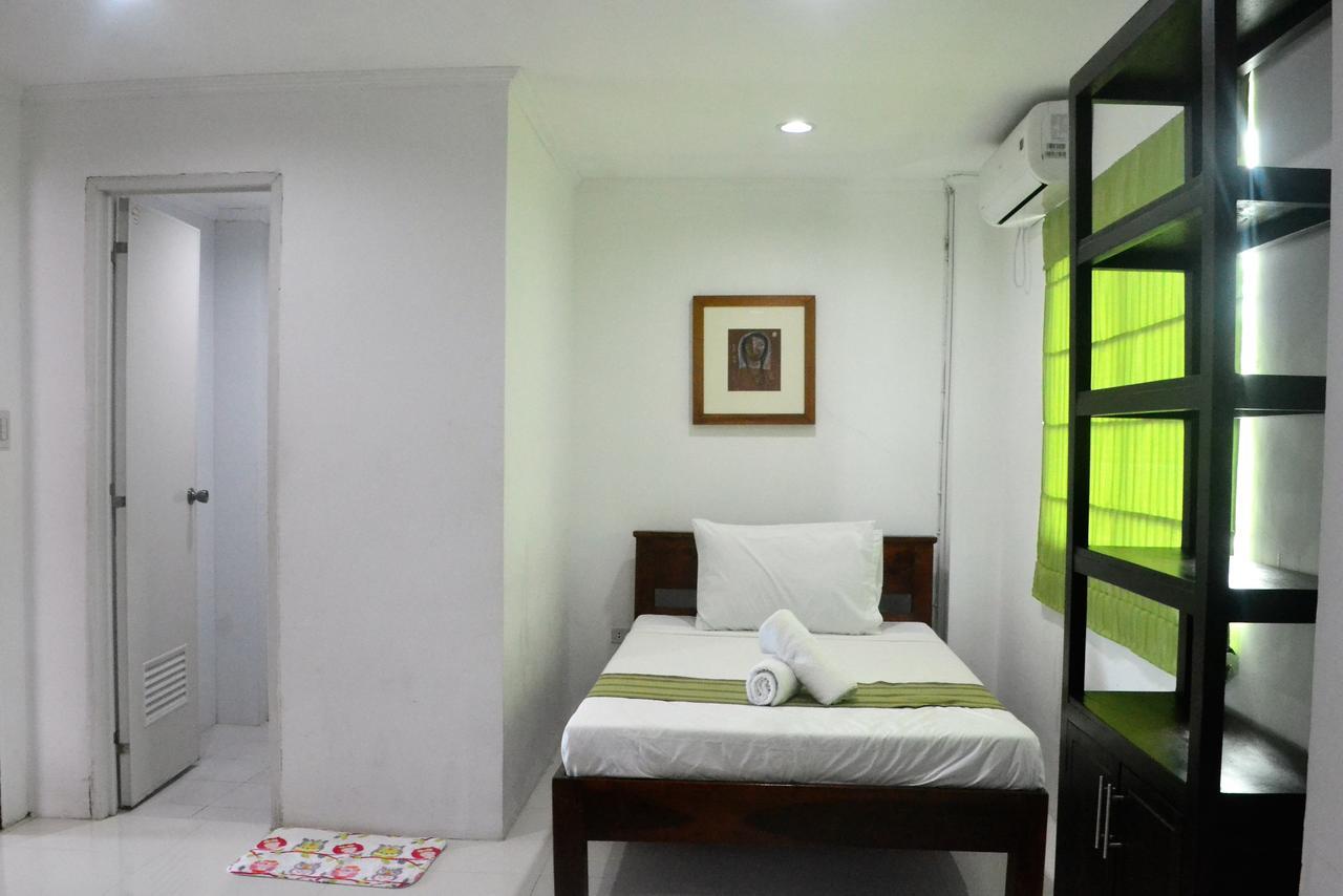 Hotel Lola Natividad Vigan Buitenkant foto