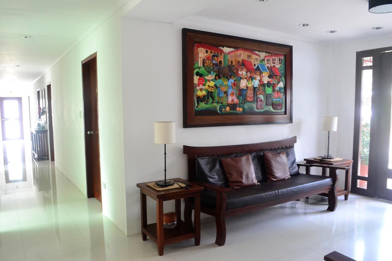 Hotel Lola Natividad Vigan Buitenkant foto